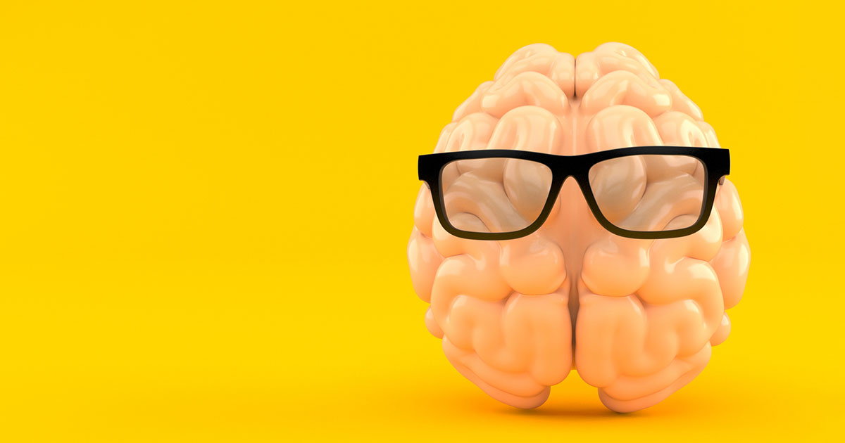 brain with glasses